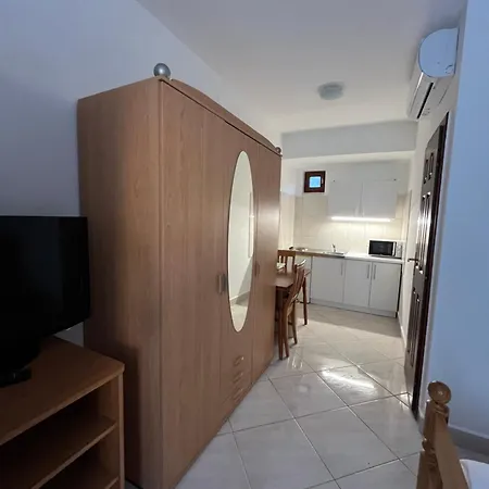 Hegyalja Bed and breakfast 3*