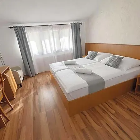 Hegyalja Fogado 3* Sárospatak