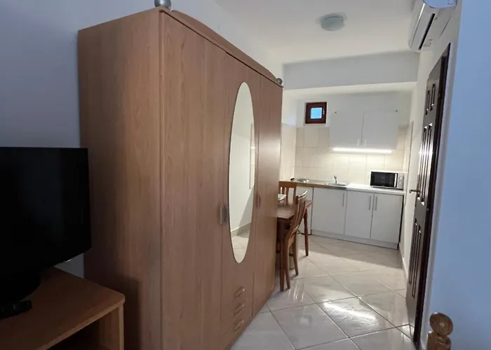 Hegyalja Bed and breakfast 3*